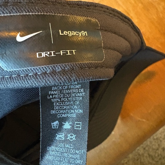 Hat - Picture 4 of 4